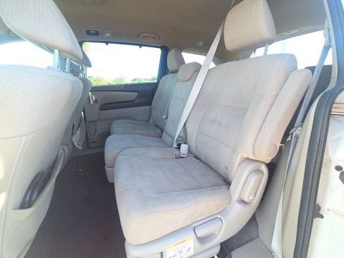 Used 2016 Honda Odyssey SE image 16
