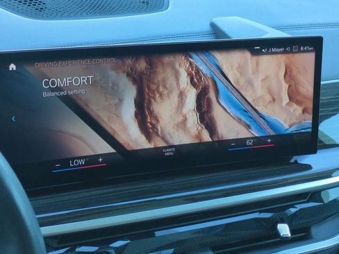 Certified 2023 BMW X7 xDrive40i w/ Premium Package AWD/4WD image 24