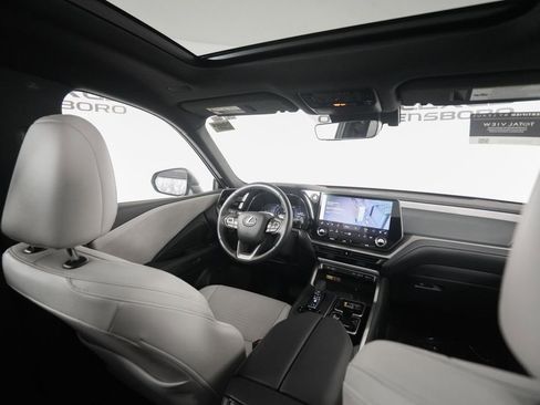 Certified 2025 Lexus TX 350 AWD w/ Technology Package image 16