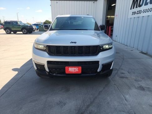 New 2025 Jeep Grand Cherokee L Limited w/ Luxury Tech Group II image 8