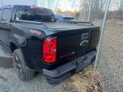 Used 2018 Chevrolet Colorado LT w/ Redline Special Edition image 6