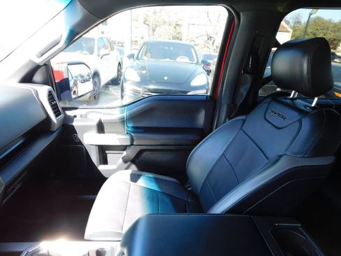 Used 2017 Ford F150 Raptor w/ Equipment Group 802A Luxury image 39