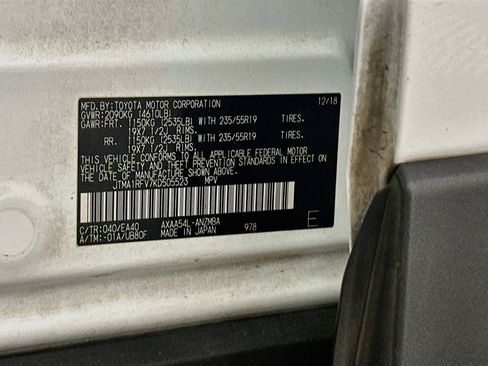 Used 2019 Toyota RAV4 XLE Premium w/ All Weather Liner Package AWD/4WD image 12