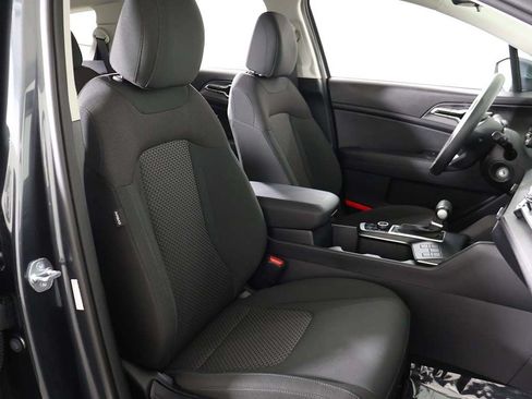 Used 2023 Kia Sportage LX FWD image 27