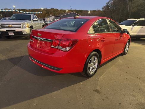 Used 2016 Chevrolet Cruze LT w/ Sun And Sound Package image 12