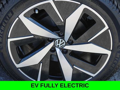 Used 2023 Volkswagen ID.4 Pro S AWD/4WD image 11
