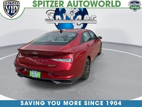 Used 2023 Hyundai Elantra SEL w/ Preferred Accessory Package FWD image 8