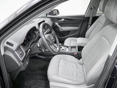 Used 2018 Audi Q5 2.0T Premium Plus w/ Premium Plus Package image 19