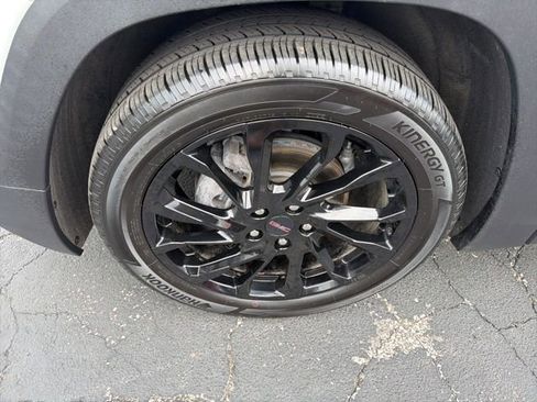 Certified 2023 GMC Terrain SLT w/ Elevation Edition image 10