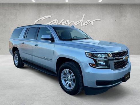 Used 2019 Chevrolet Suburban LS image 2