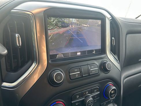 Used 2020 Chevrolet Silverado 1500 LT Trail Boss image 19