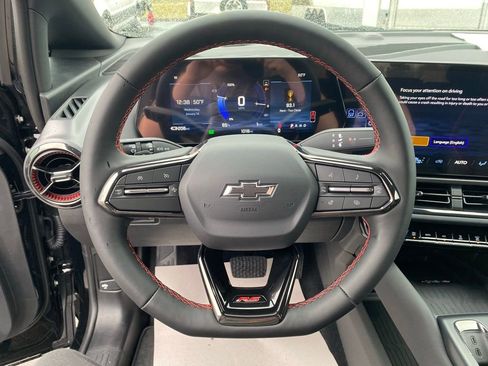 New 2025 Chevrolet Equinox EV RS image 14