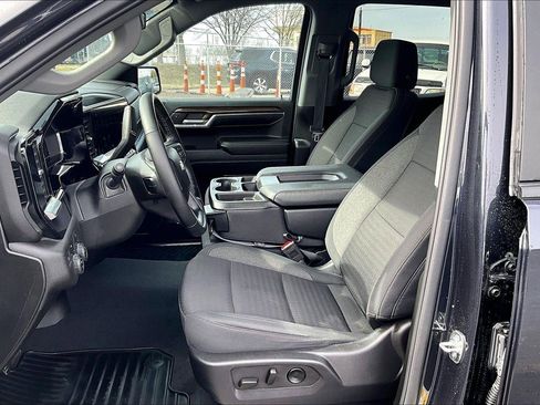 Used 2024 Chevrolet Silverado 1500 LT image 22