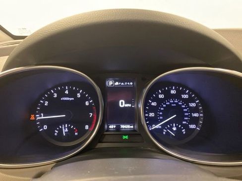 Used 2017 Hyundai Santa Fe Limited image 13