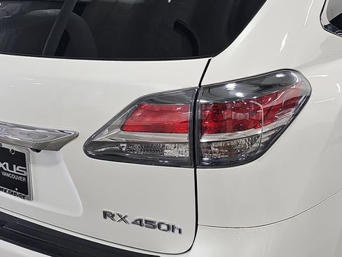 Used 2014 Lexus RX 450h AWD image 32