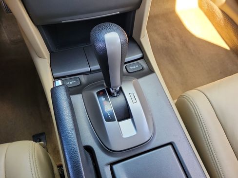 Used 2012 Honda Accord EX-L image 24