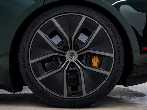 New 2025 Porsche Taycan Turbo image 12