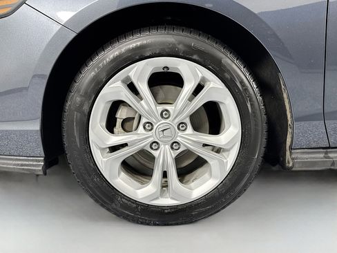 Certified 2023 Honda Accord LX image 28