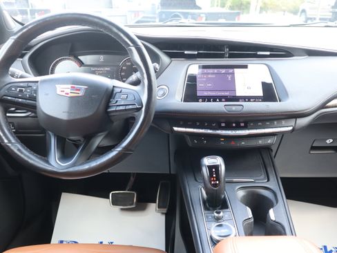 Used 2019 Cadillac XT4 Sport image 12