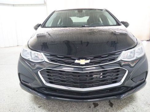 Used 2018 Chevrolet Cruze LS FWD image 7