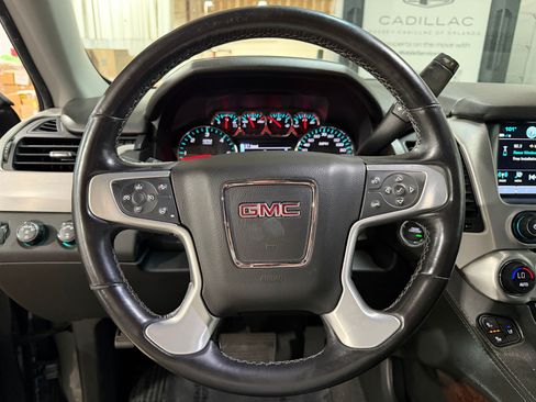 Used 2020 GMC Yukon SLT AWD/4WD image 9