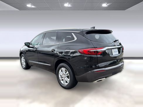Used 2019 Buick Enclave Essence FWD image 3