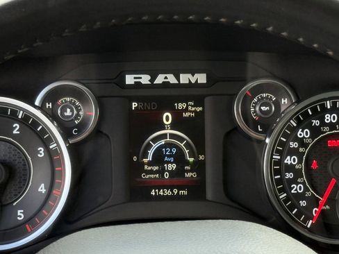 Used 2024 RAM 2500 Big Horn AWD/4WD image 20