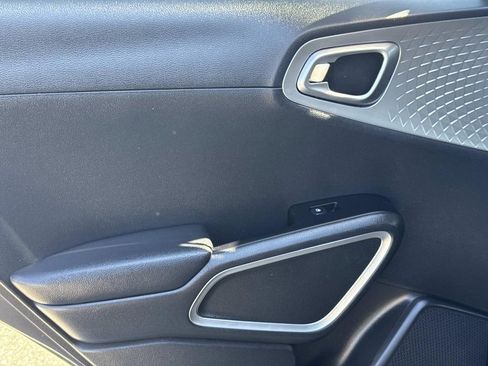 Used 2024 Kia Soul LX w/ Option Group 015 image 12