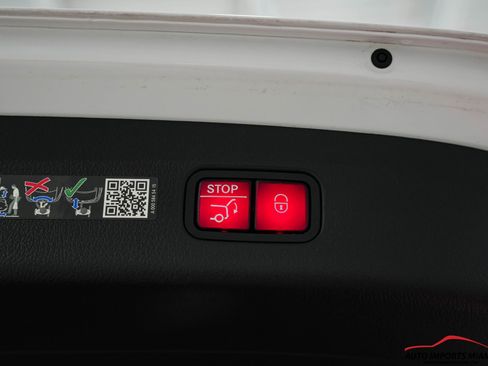 Used 2024 Mercedes-Benz GLC 43 AMG 4MATIC image 66