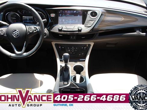 Used 2020 Buick Envision Essence FWD image 29