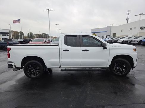 Used 2021 Chevrolet Silverado 1500 Custom image 14