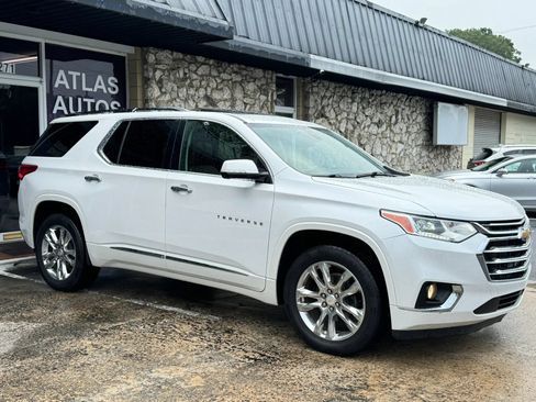 Used 2020 Chevrolet Traverse High Country FWD image 9