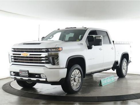 Used 2022 Chevrolet Silverado 2500 High Country w/ Safety Package II AWD/4WD image 10