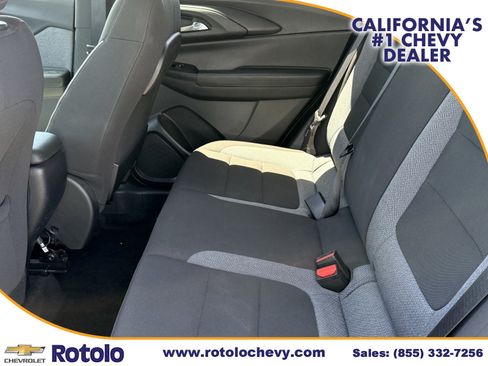 Used 2022 Chevrolet TrailBlazer LT w/ Confidence II Package FWD image 13