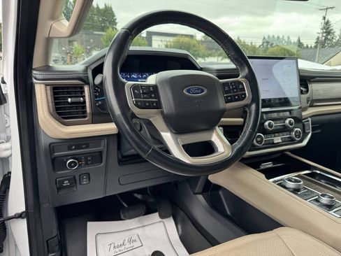 Used 2024 Ford Expedition Max Limited AWD/4WD image 7