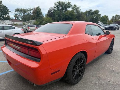 Used 2009 Dodge Challenger SRT8 w/ SRT Option Group II image 3