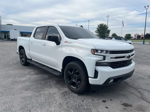 Used 2020 Chevrolet Silverado 1500 RST AWD/4WD image 2
