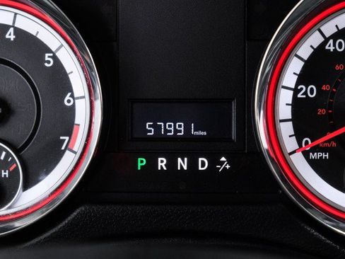 Used 2018 Dodge Grand Caravan SE w/ UConnect Hands-Free Group FWD image 18