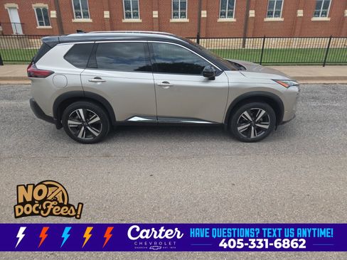 Used 2023 Nissan Rogue SL w/ SL Premium Package FWD image 11