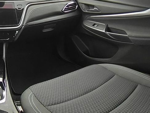 Used 2023 Chevrolet Bolt EUV LT w/ Driver Confidence Package FWD image 22