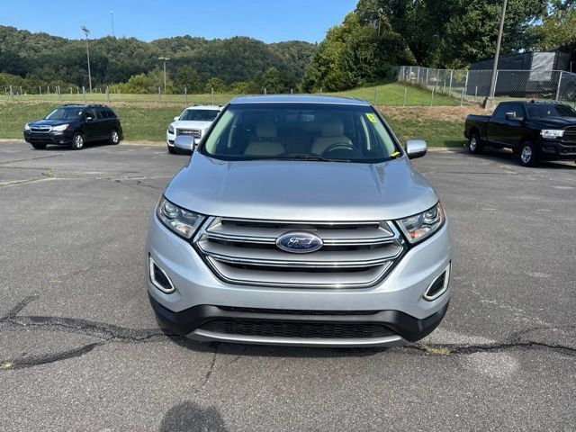 Used 2017 Ford Edge SEL w/ Equipment Group 201A AWD/4WD image 3