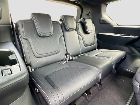 New 2026 INFINITI QX80 Autograph w/ Premium Cargo Package AWD/4WD image 30