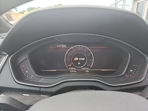 Used 2019 Audi SQ5 Premium Plus w/ Premium Plus Package AWD/4WD image 17