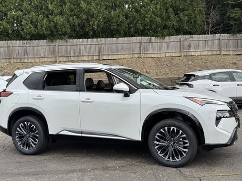 New 2026 Nissan Rogue Platinum w/ Platinum Premium Package AWD/4WD image 6