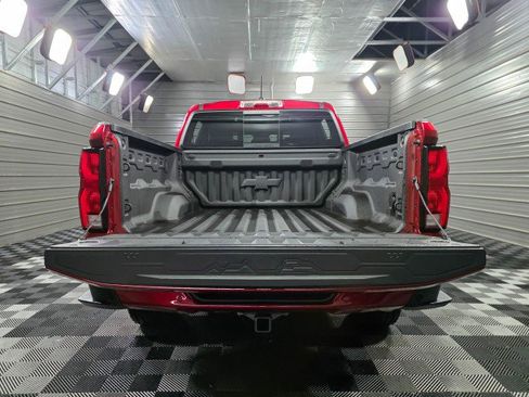 Used 2025 Chevrolet Colorado LT w/ LT Convenience Package image 10