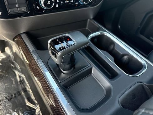 Used 2024 GMC Sierra 1500 Elevation w/ Elevation Premium Package AWD/4WD image 19