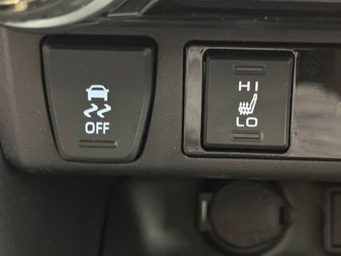 Used 2025 Toyota RAV4 XLE Premium w/ Weather Package AWD/4WD image 31