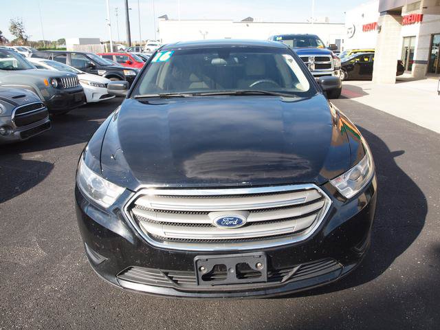 Used 2016 Ford Taurus SE FWD image 4
