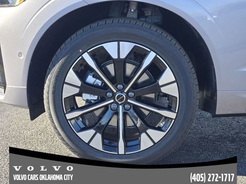 New 2026 Volvo XC60 B5 Plus w/ Protection Package Premier AWD/4WD image 11