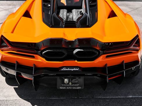 Used 2024 Lamborghini Revuelto AWD/4WD image 26